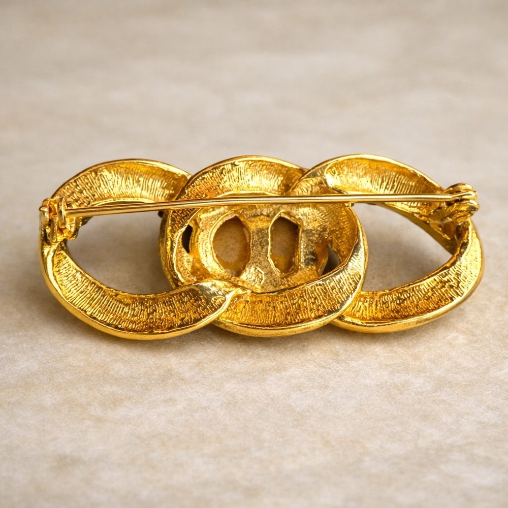 Vintage Gold Chain Link Brooch Blue Cabochon Statement Pin - Picture 2 of 5